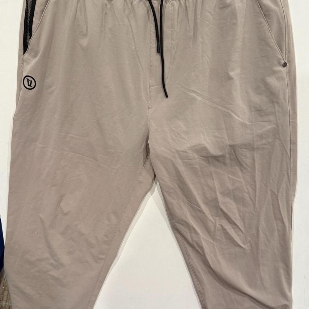 Vuori Men's Trousers